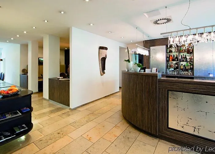 Burns Art & Culture Hotel