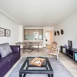 Burns Art & Culture Hotel 4*