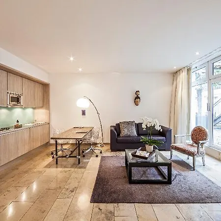 호텔 Burns Art & Culture 4*