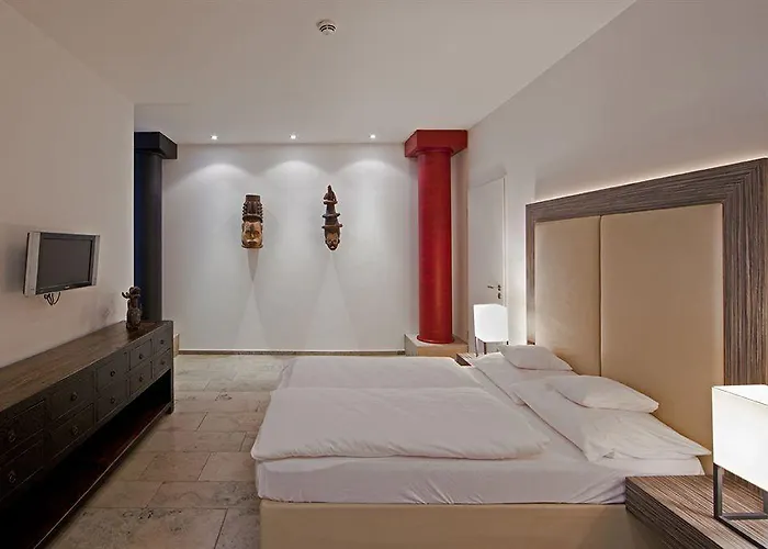 Burns Art & Culture Hotel Dusseldorf