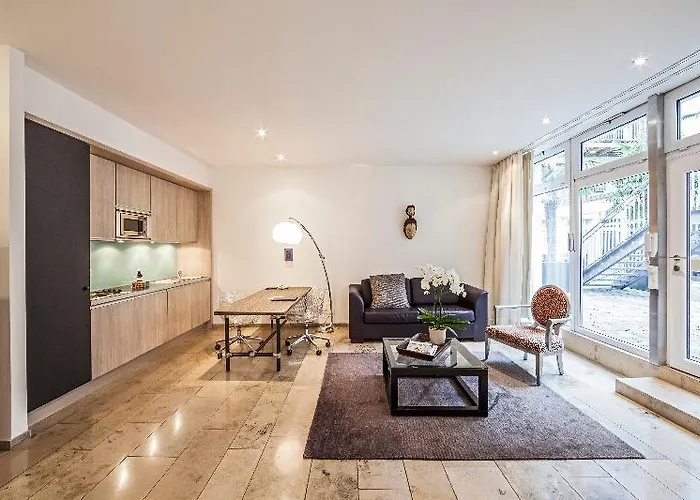 Ξενοδοχείο Burns Art & Culture 4*