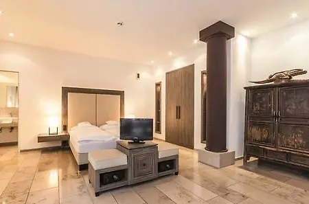 Burns Art & Culture Düsseldorf