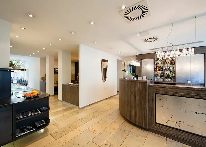 Burns Art & Culture Otel 4*