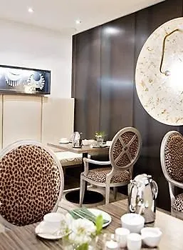 Burns Art & Culture 酒店 4*