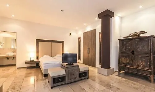 Burns Art & Culture 杜塞尔多夫