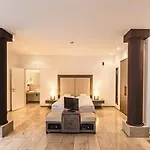 Burns Art & Culture 4* デュッセルドルフ